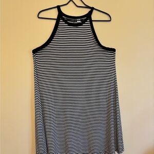 Old Navy Women’s Black & White Striped Dress Large